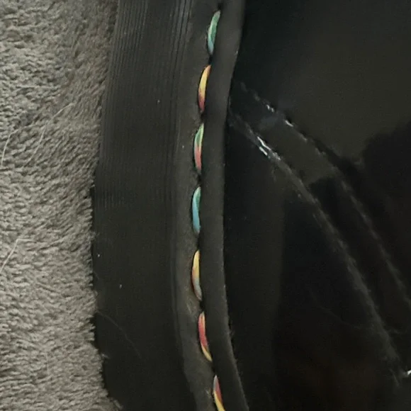 Dr. Martens Oxford Pride Edition Patent Leather Rainbow Holographic - Picture 5 of 7